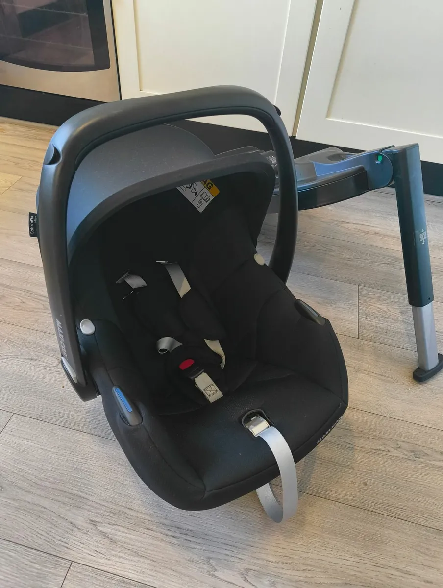 Car Seat - Image 4