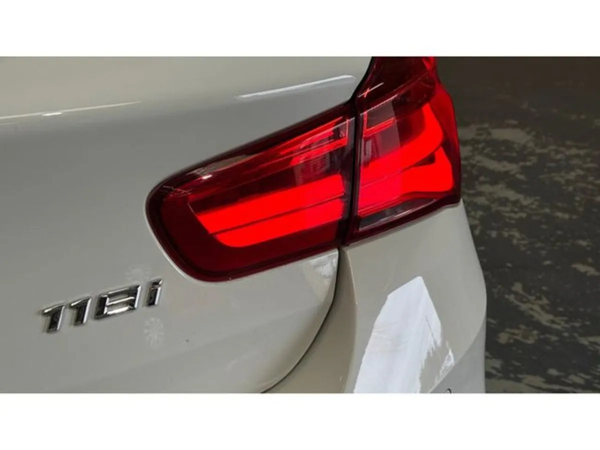 BMW 1 Series 1 Series Sport - Image 2