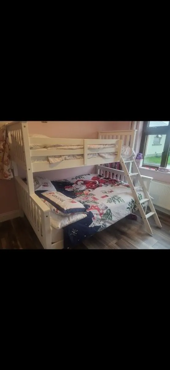 2 Bunk Beds - Image 1