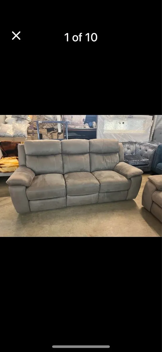 DFS 3&1 recliner - Image 1