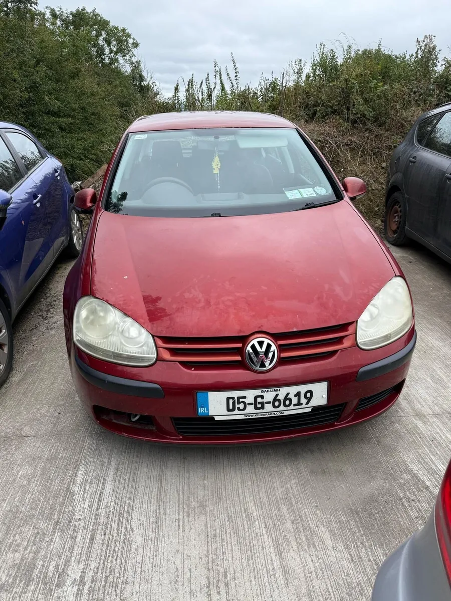For parts and breaking VW Golf 2005 1.4 Petrol - Image 1