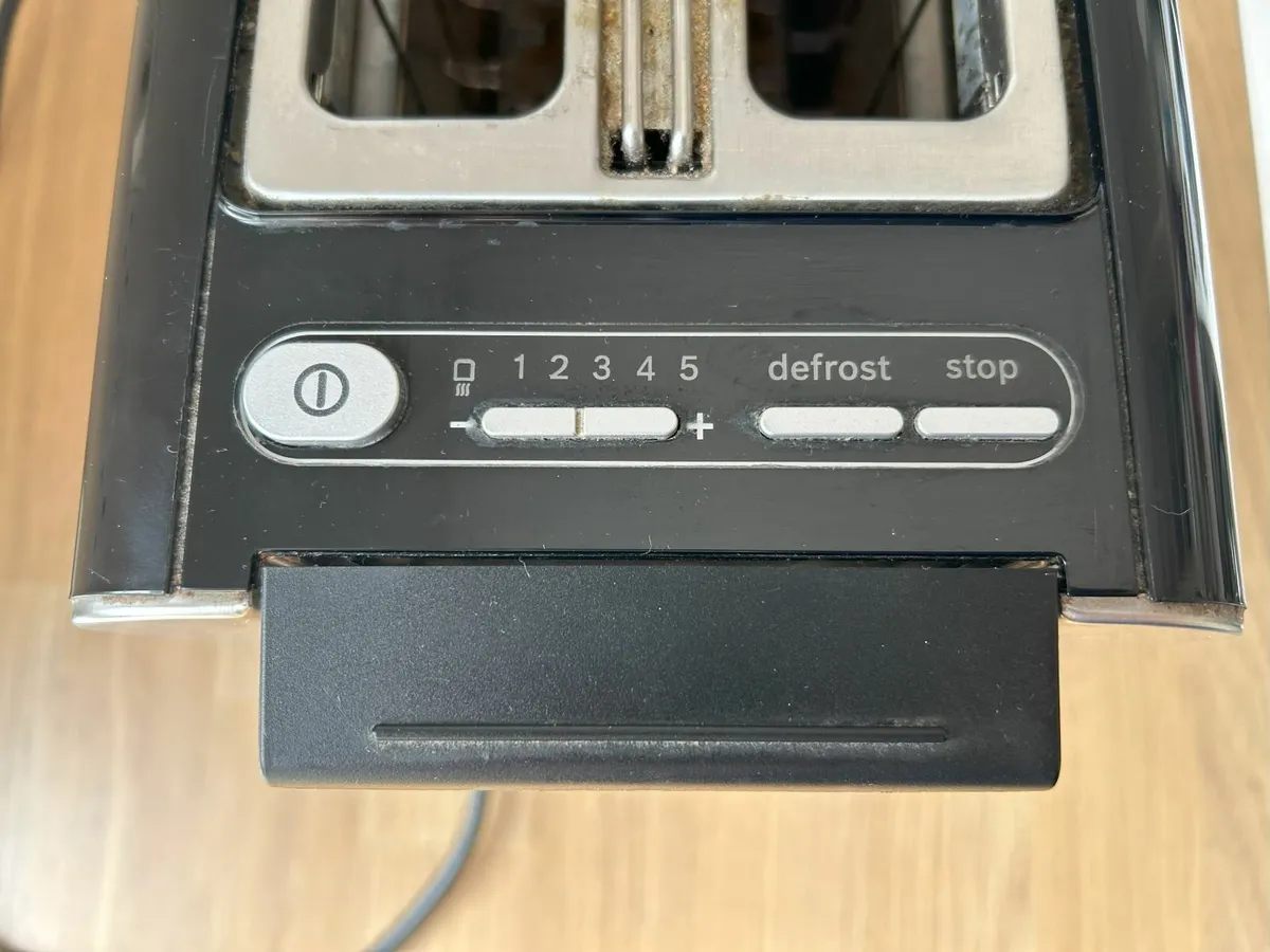 Bosch 2-Slice Toaster - Image 3