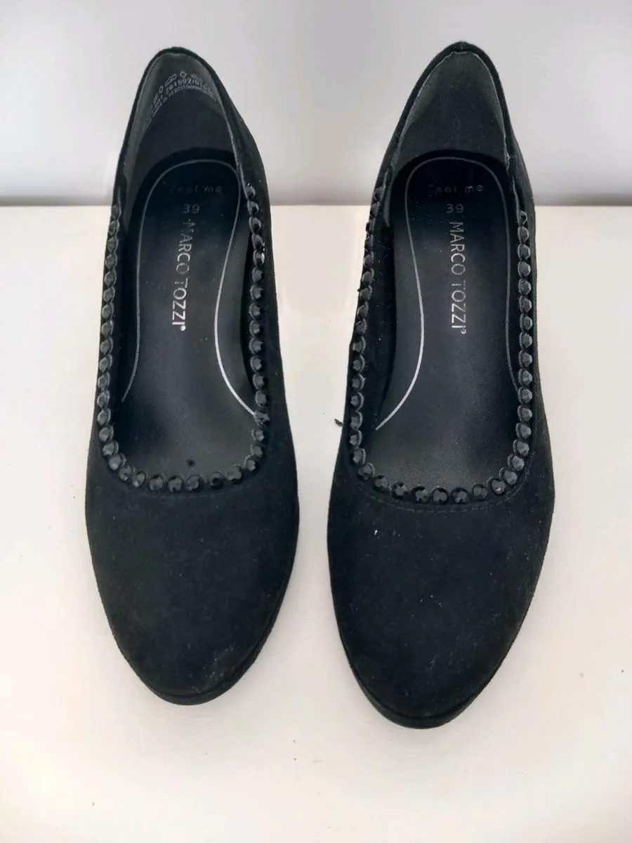 Ladies Shoes and Sandals - Image 2