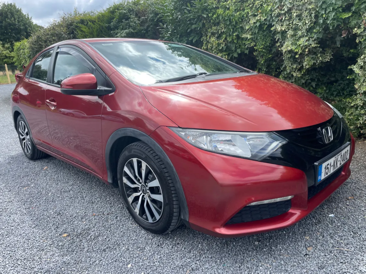 Honda Civic 2015 - Image 2