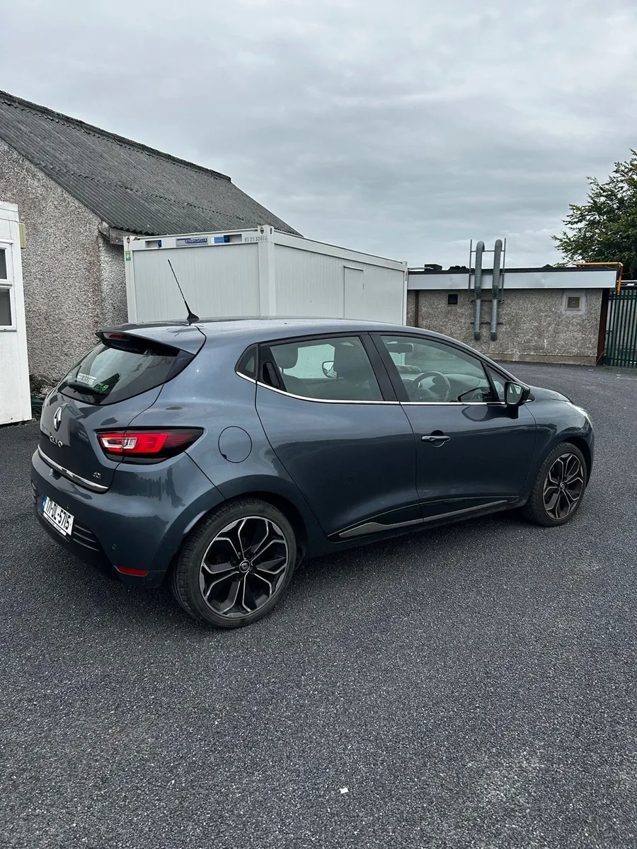 Renault Clio 2017 diesel 1.5 - Image 1