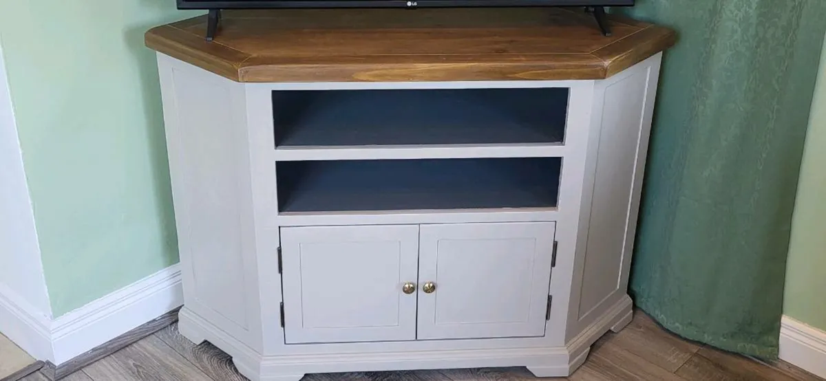 Tv unit - Image 1