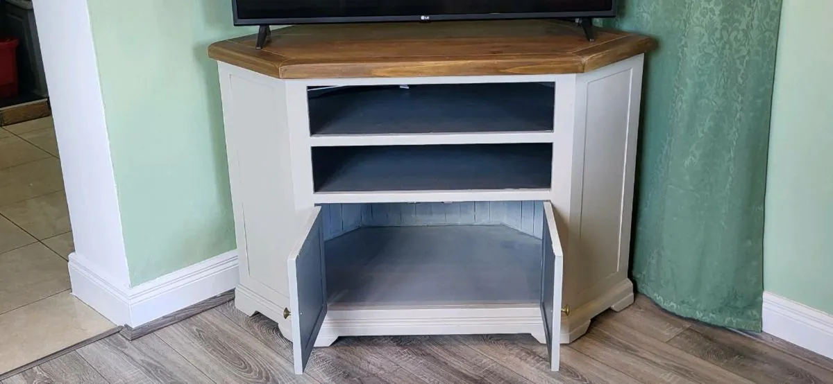 Tv unit - Image 2
