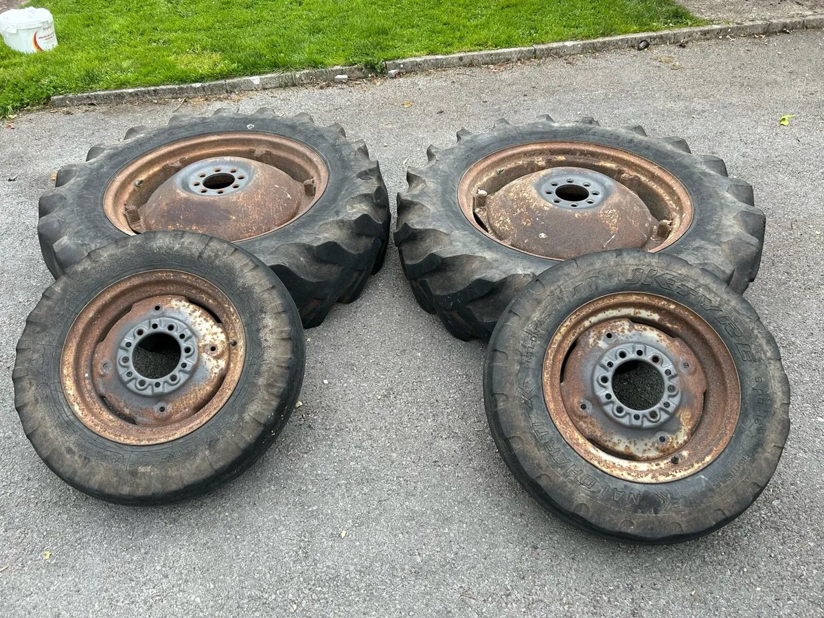 MF 135 rims and tyres Massey Ferguson - Image 1