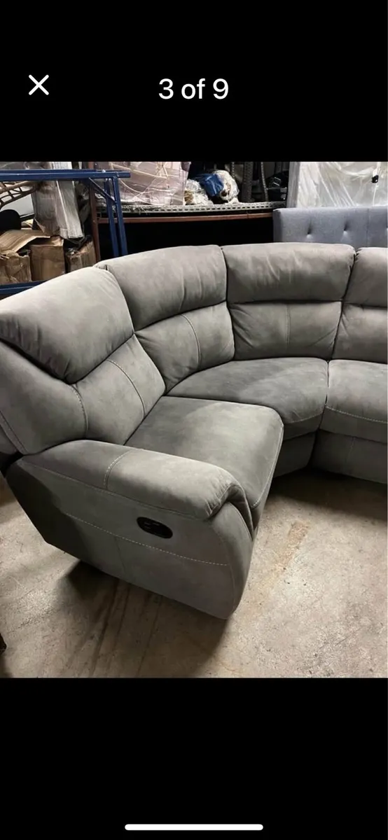 Recliner corner sofa - Image 3