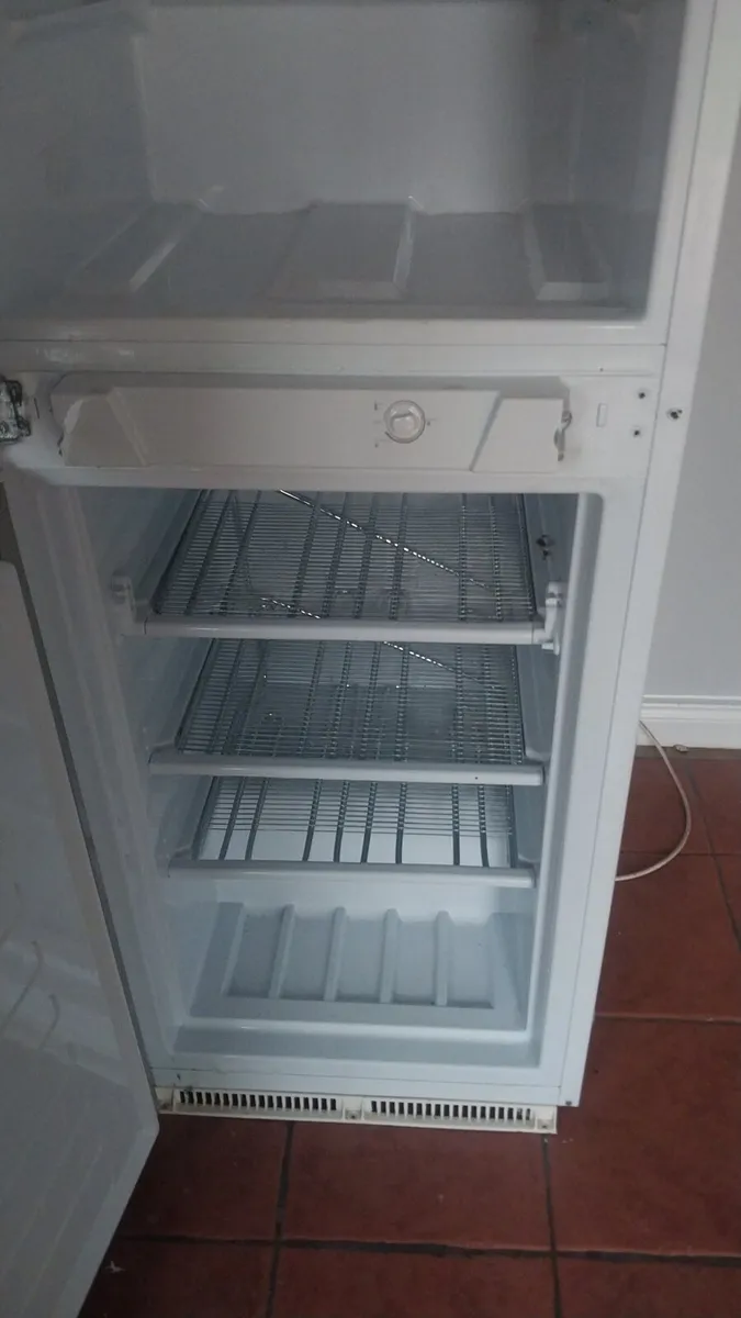 Fridge - Image 3