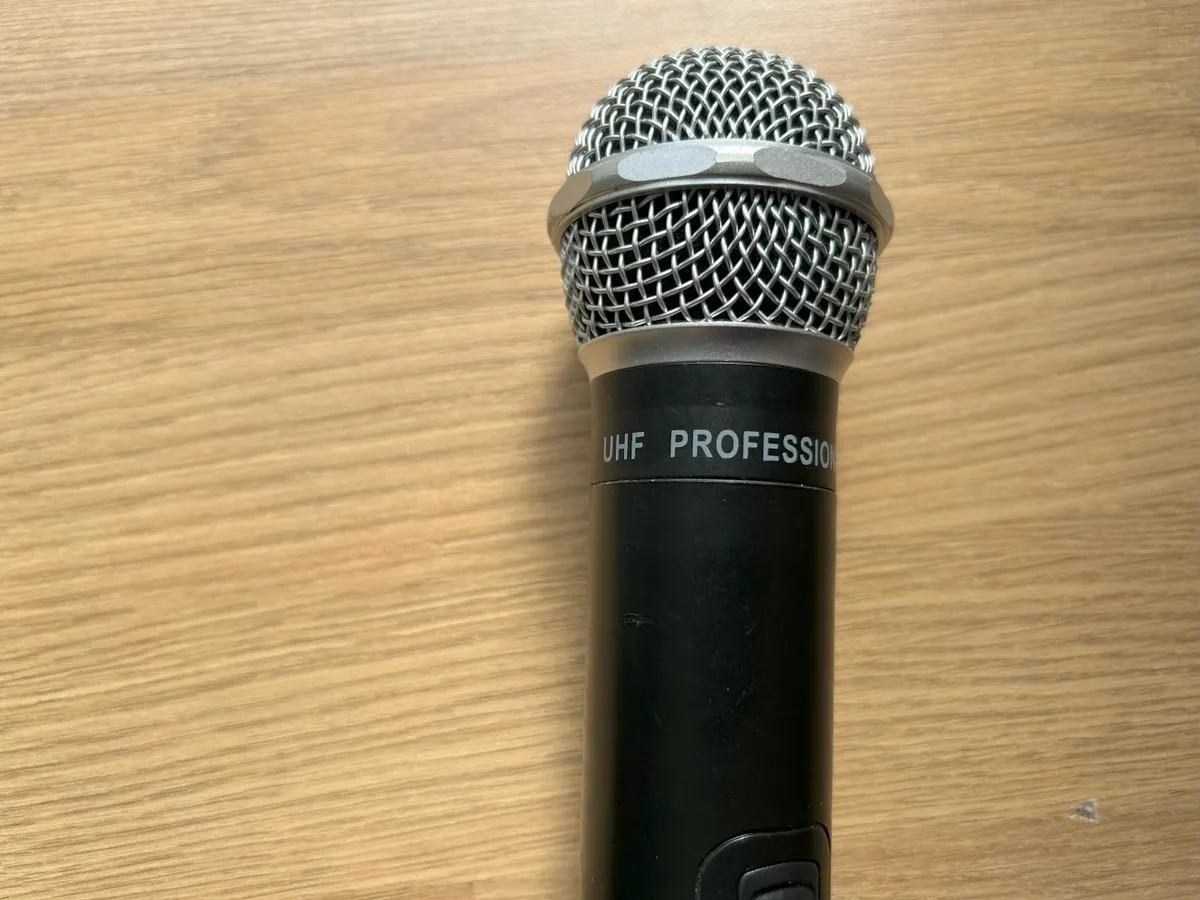 Wireless Microphone with USB Dongle - Image 2