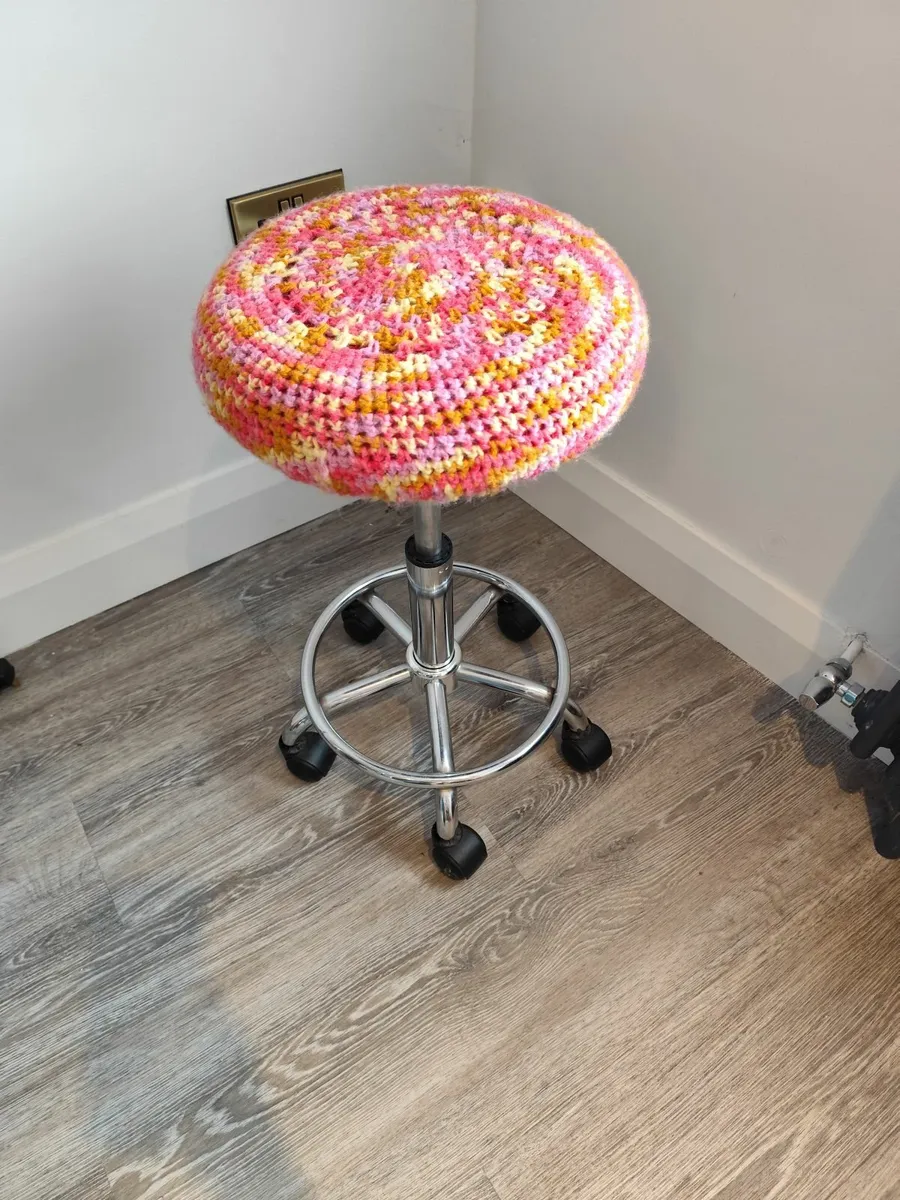 Office chair - Image 3