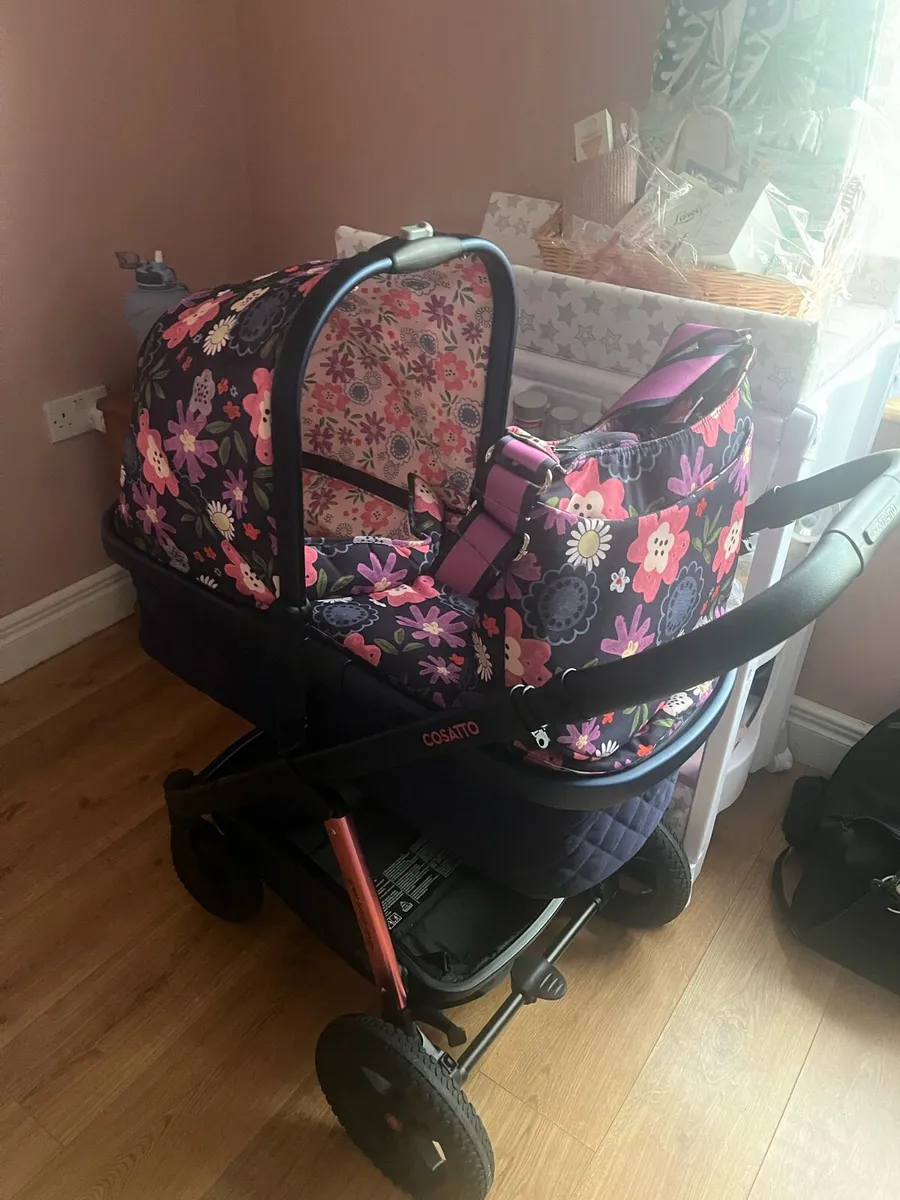 Travel system 3in1 + matching changing bag and mat - Image 1