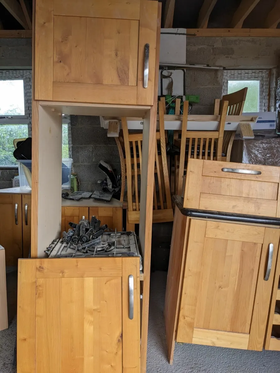 Assorted Kitchen Cabinets - Image 2