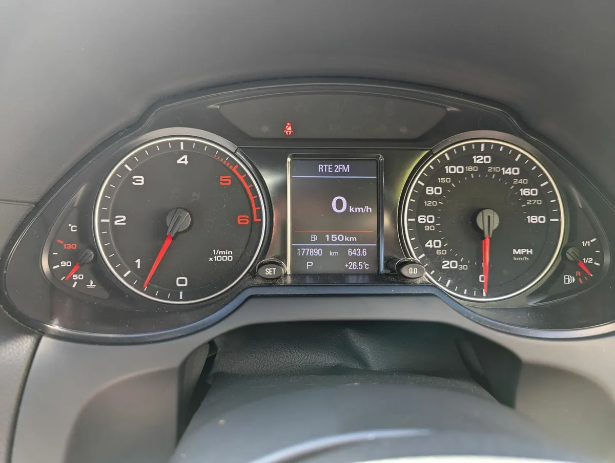Audi Q5 2009 - Image 3