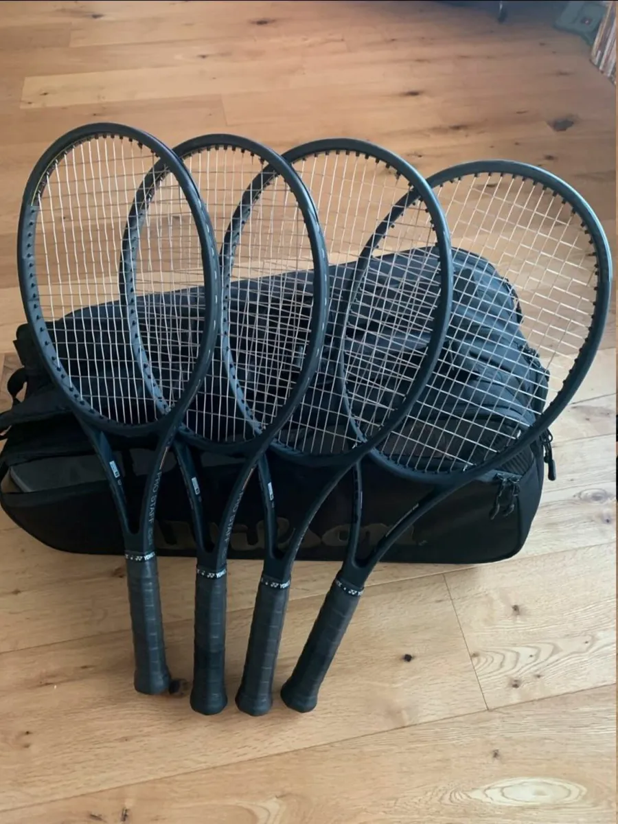 Wilson Pro Staff 97 V13 Bundle raicéad - Image 1