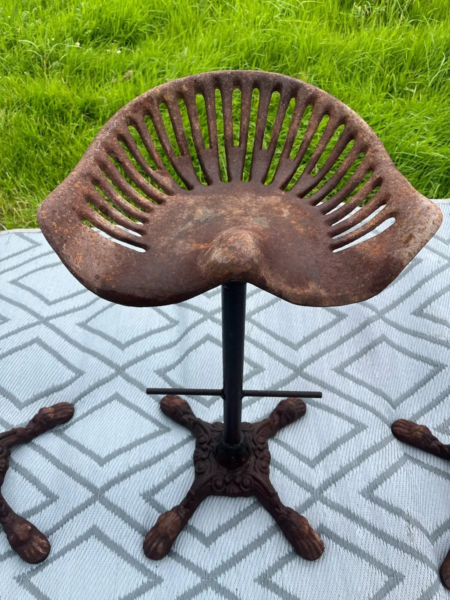 Cast iron stools - Image 2