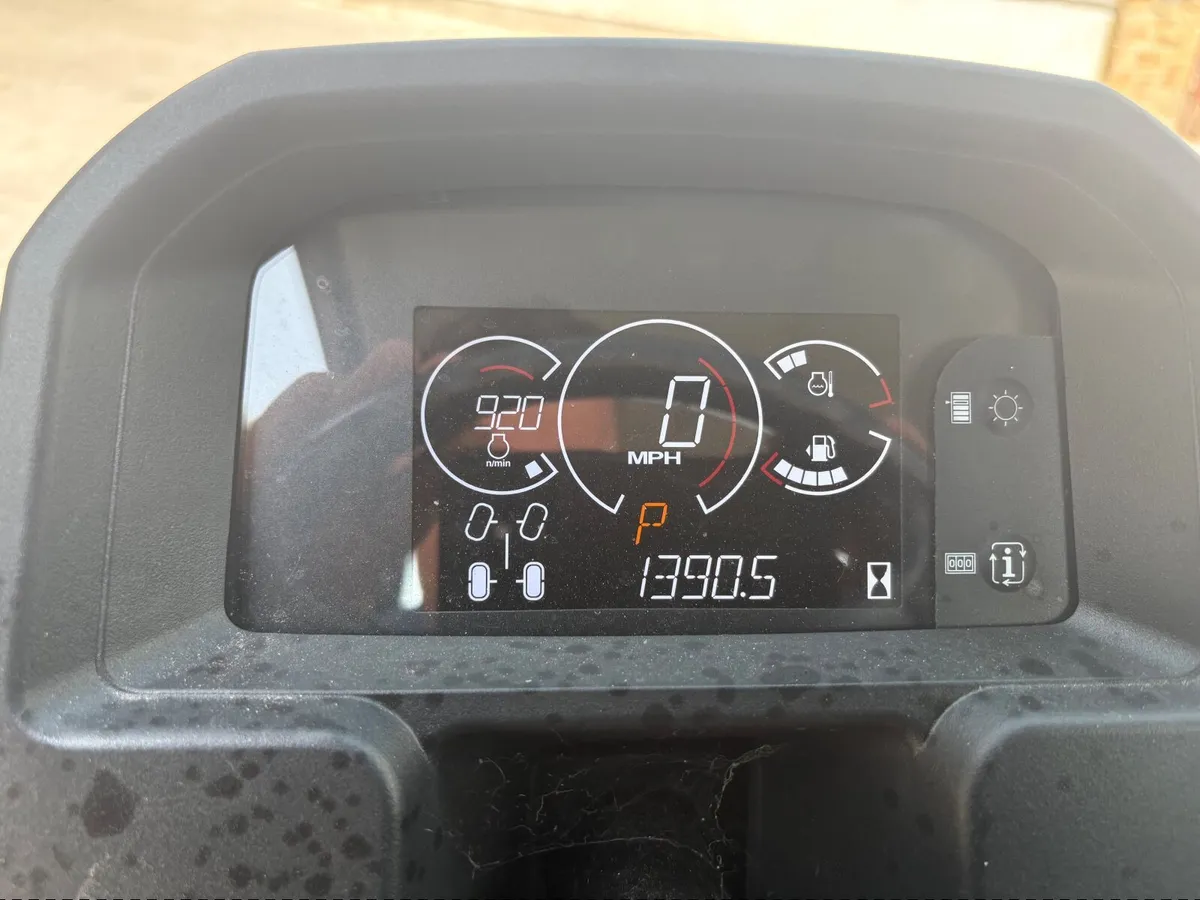 2021 John Deere 865M Gator - Image 4