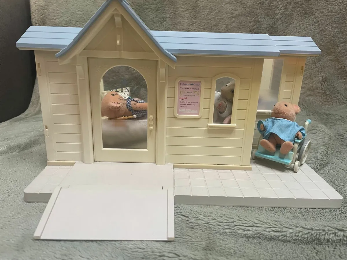Sylvanian Families - General Hospital wing - Image 3