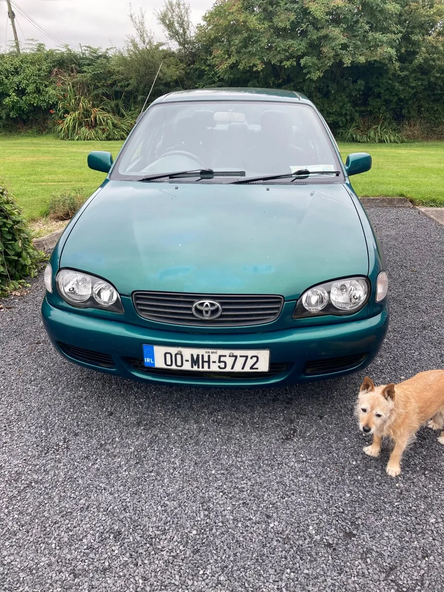 Toyota Corolla 2000 - Image 1