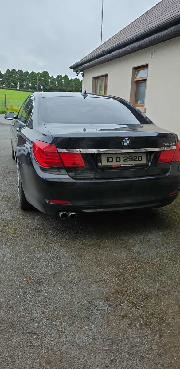 Bmw 7 series 2010 - Image 3