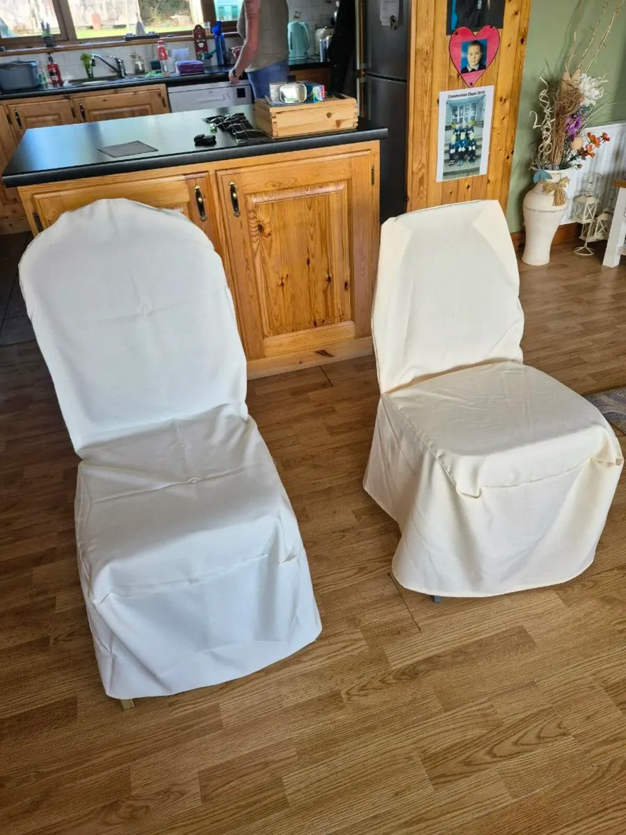 Banquet chairs & catering tables - Image 2