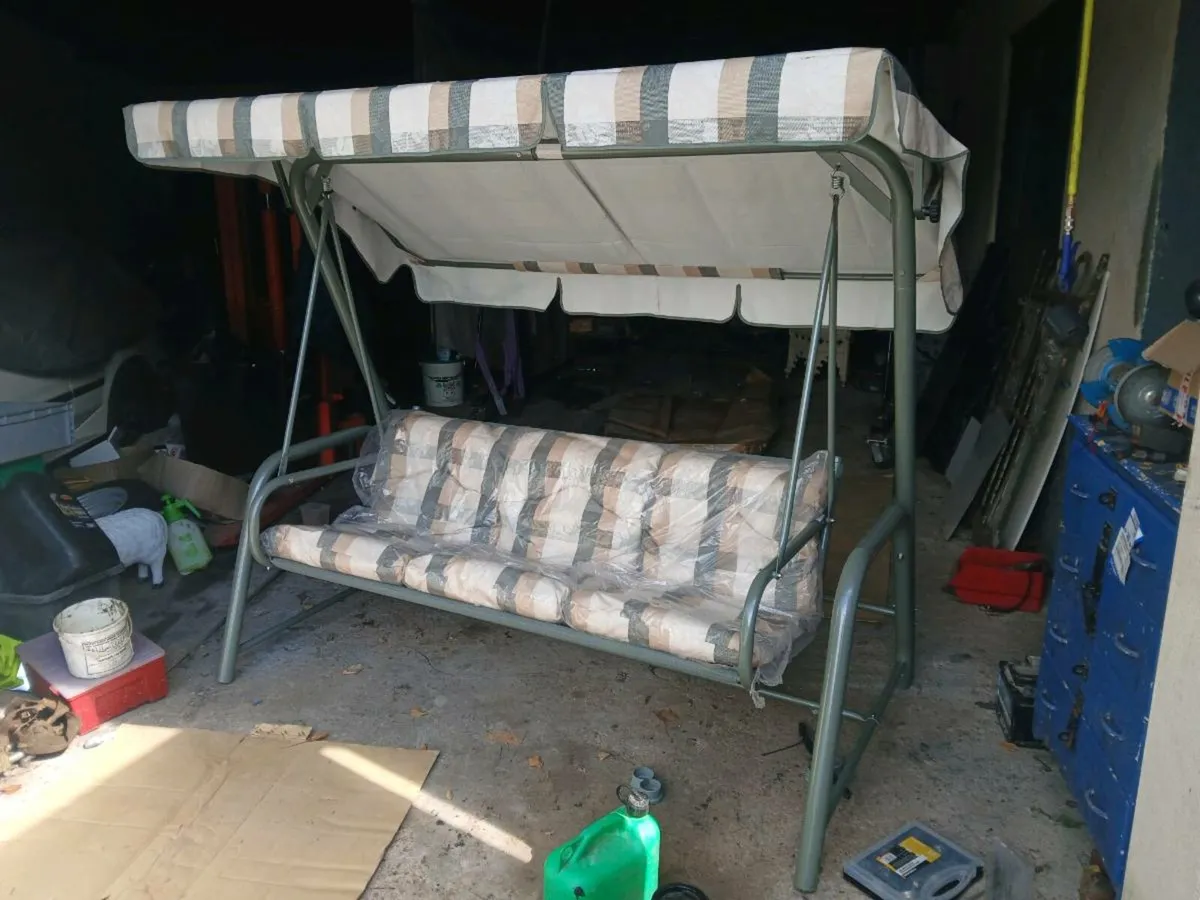 Garden swing seat - Image 2
