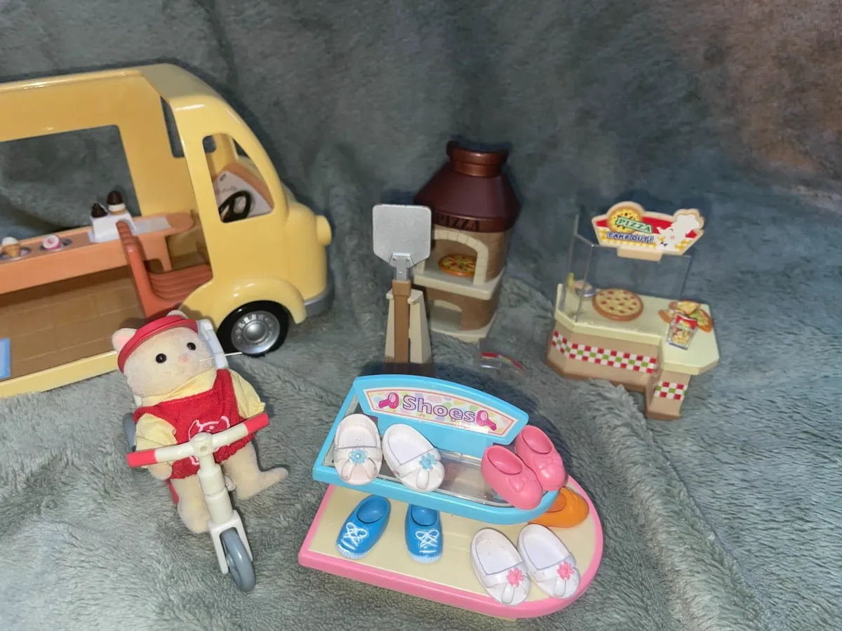 Sylvanian families - Icecream, pizza and motorbike - Image 1