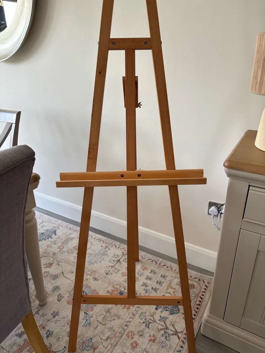 Painting Easel - Image 1