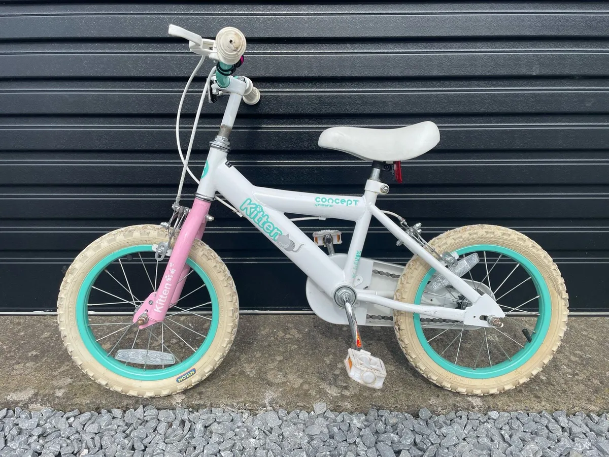 Girls bike 14inch - Image 2
