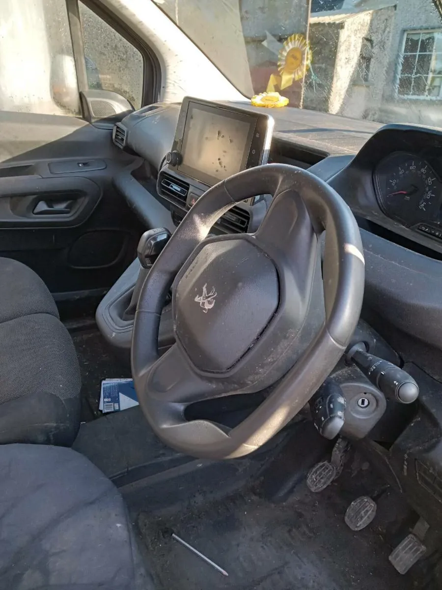 2021 Peugeot partner - Image 4