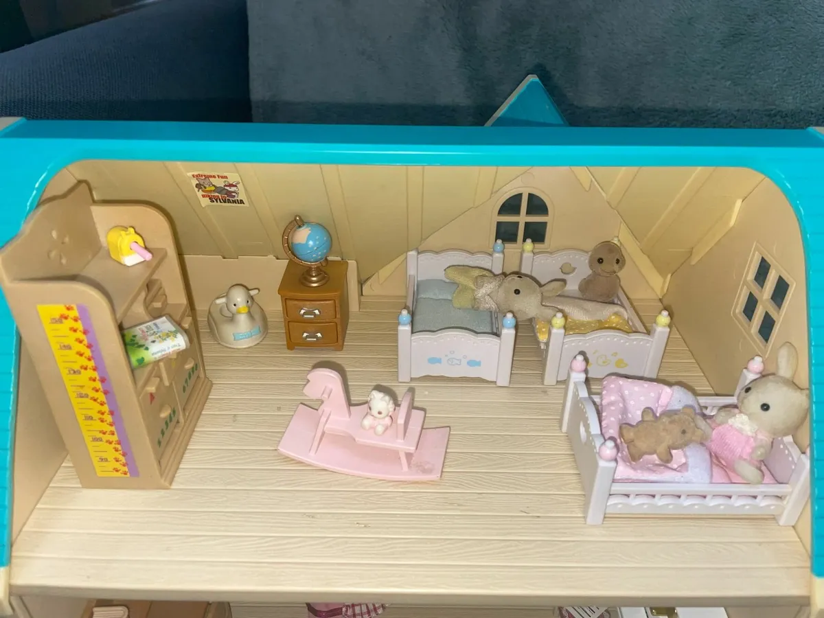 Sylvanian Families - Applewood Cottage - Image 3