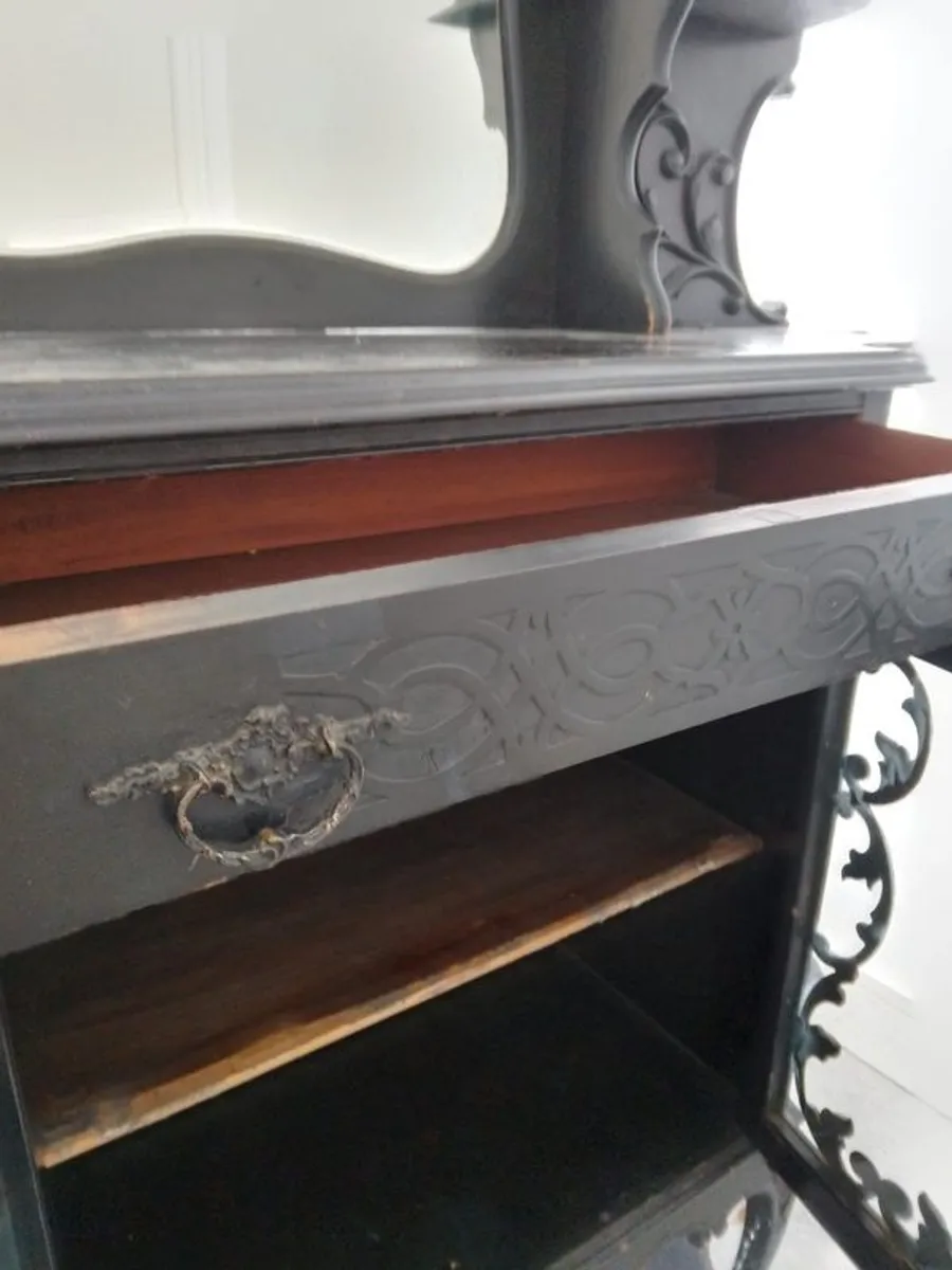 Hallstand - Image 4
