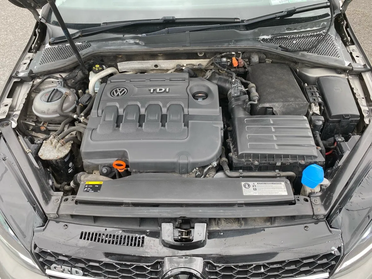 Volkswagen Golf 2013 1.6 diesel - Image 4