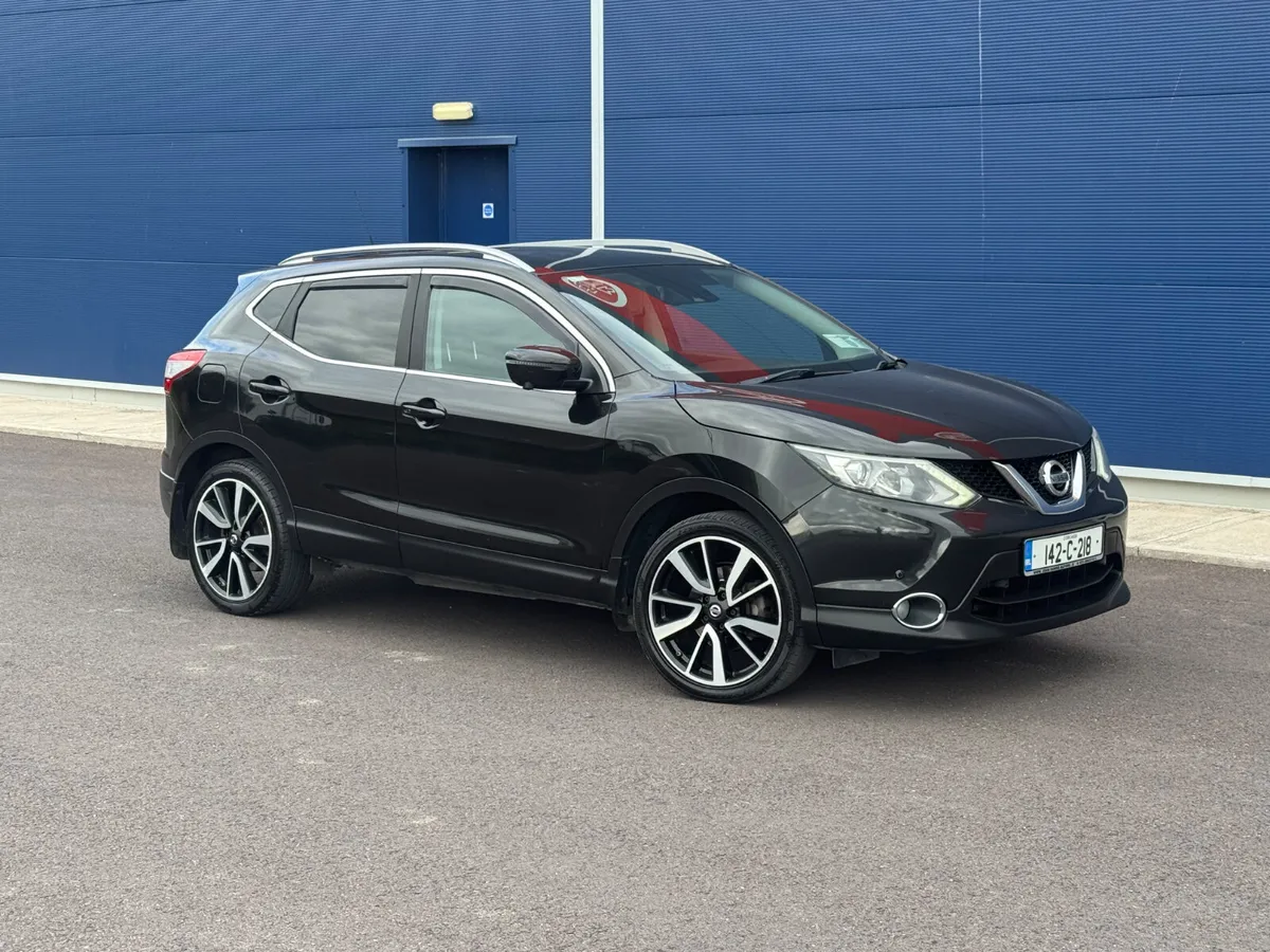 Nissan Qashqai 2014 SVE Top spec - Image 3