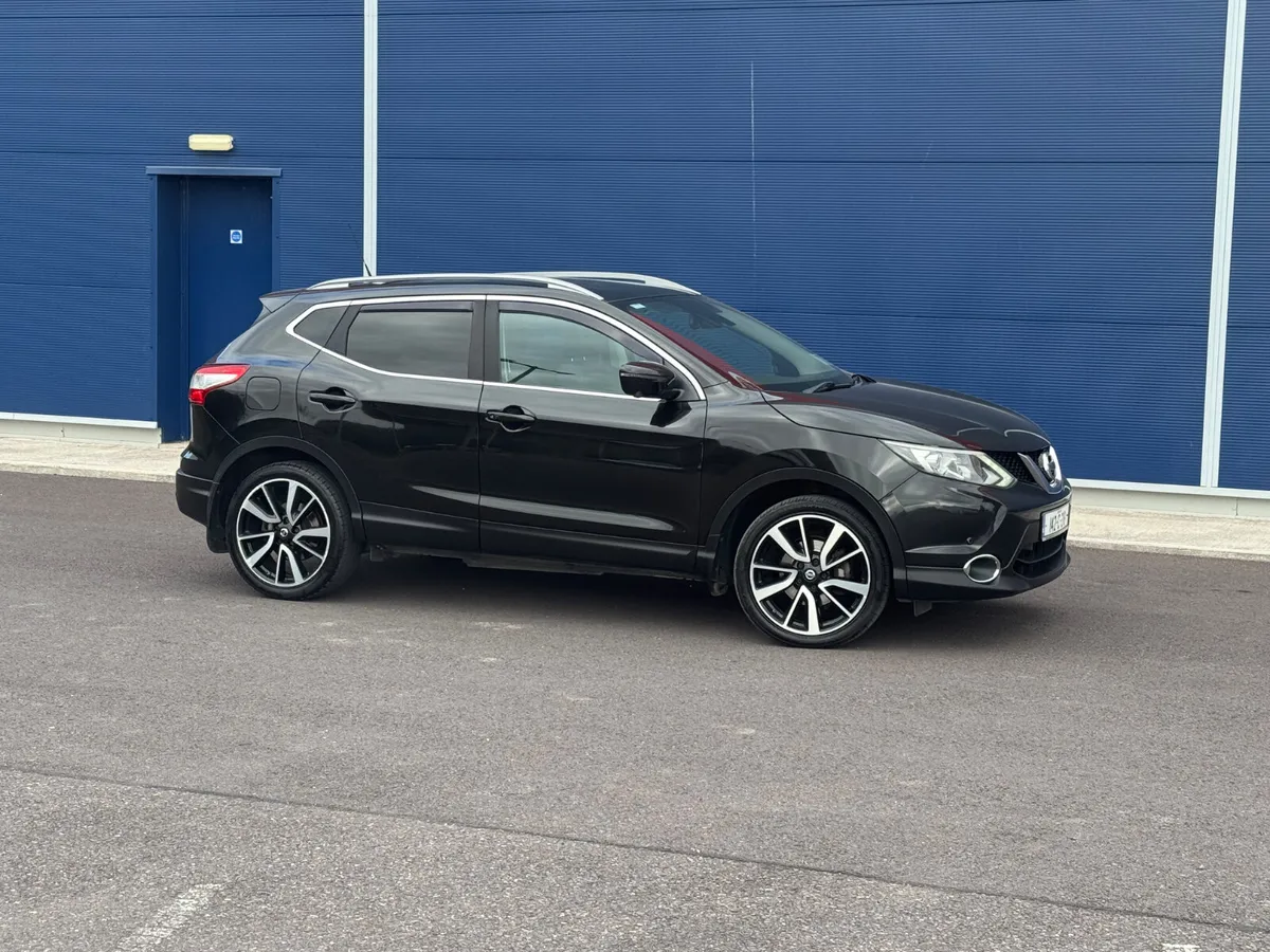 Nissan Qashqai 2014 SVE Top spec - Image 4