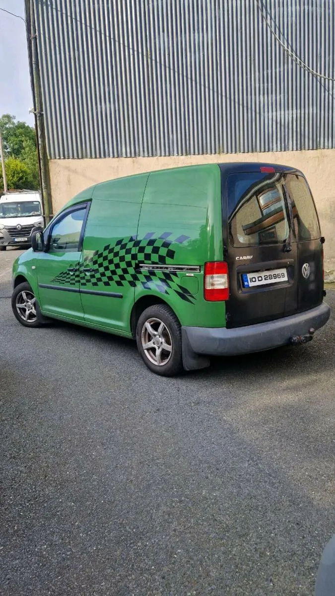 Caddy Van 2010 - Image 1