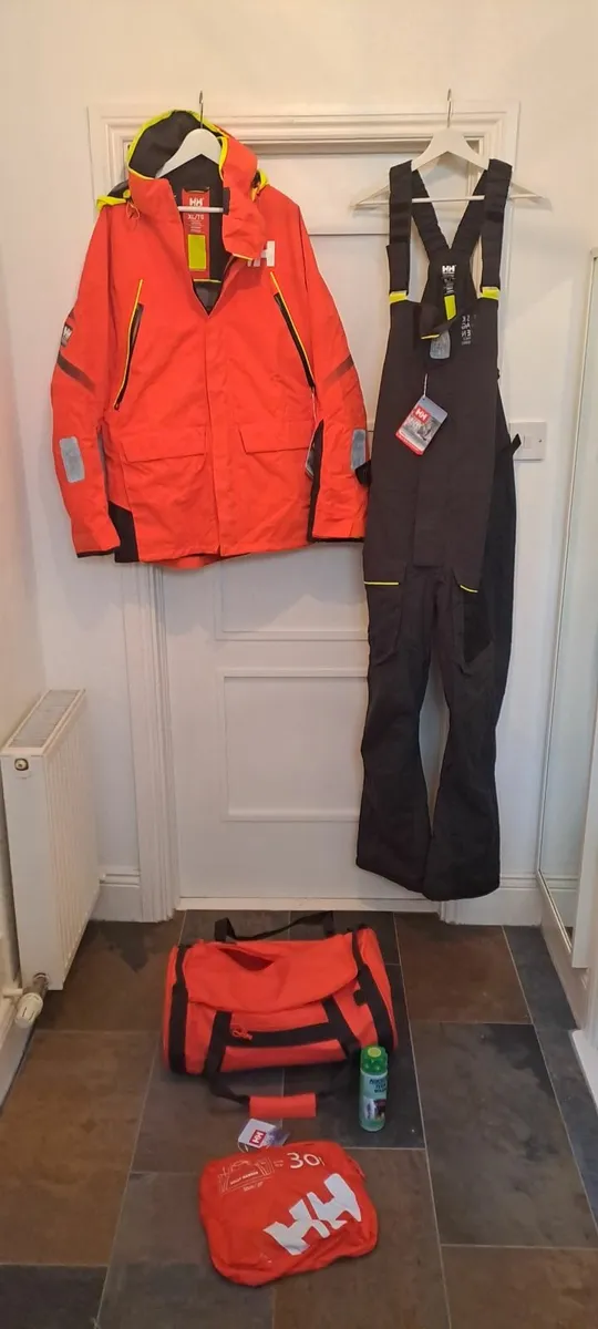 Helly Hansen Water proof Jacket & Trousers with 30 - Image 1