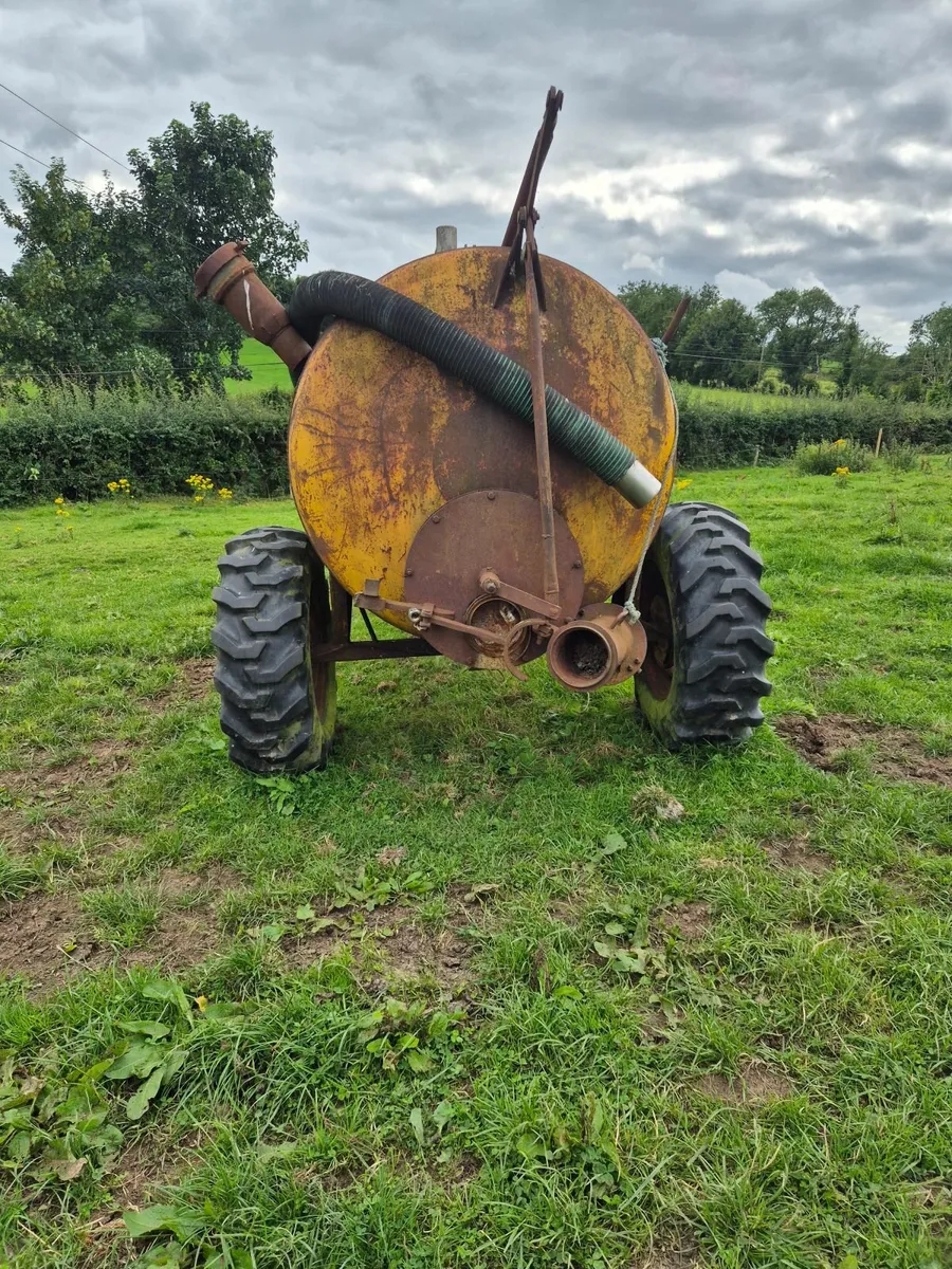 Slurry tank - Image 1