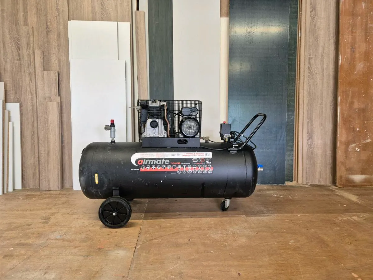 Air compressor 3hp 200L - Image 1