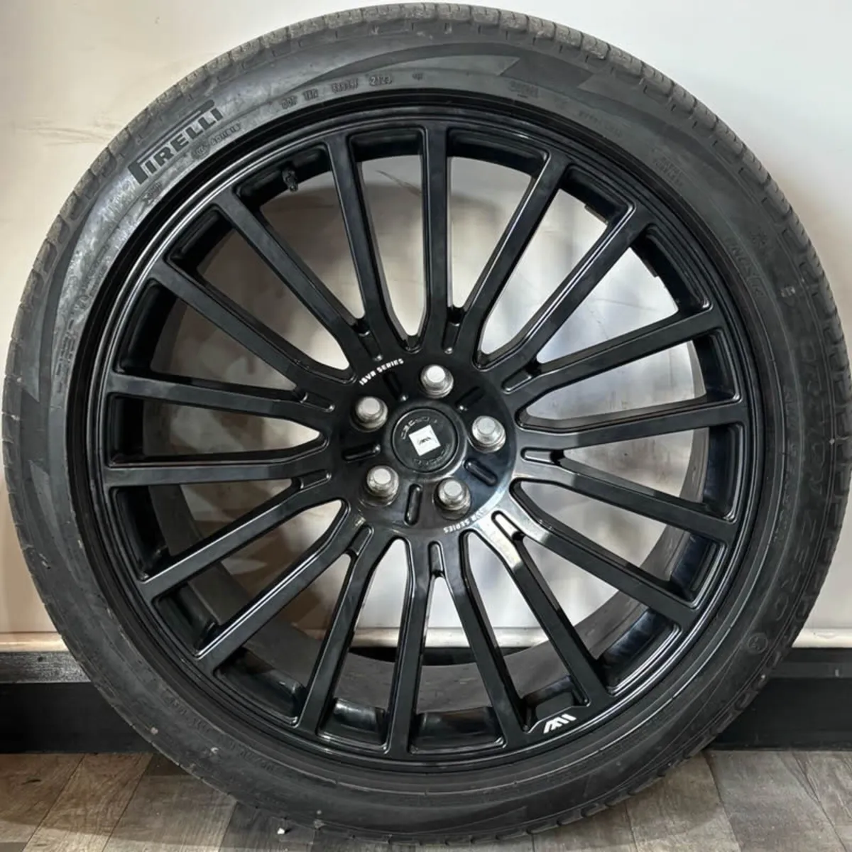 23" Ispiri ISVR1 Alloys & Tyres for Range Rover Sp - Image 2