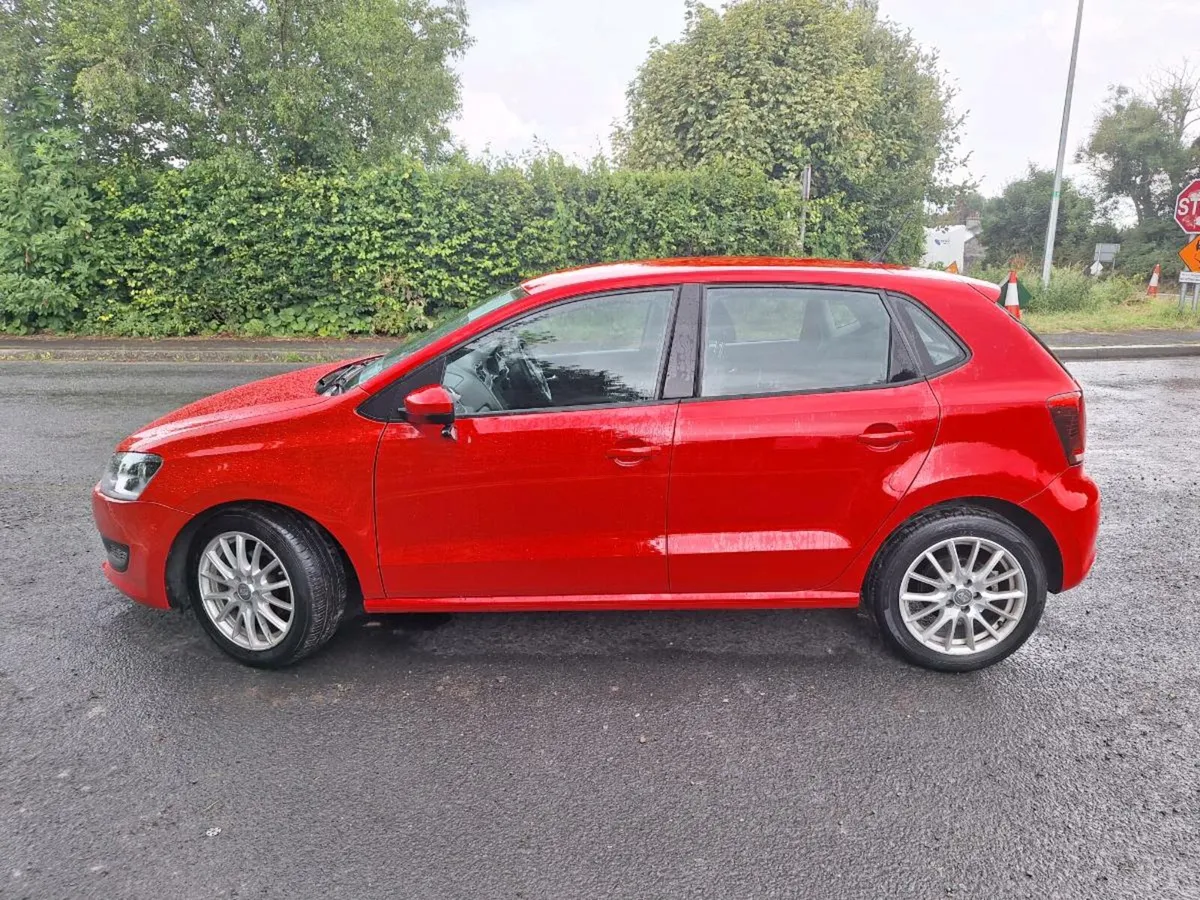 Polo 2013 AUTOMATIC - Image 4