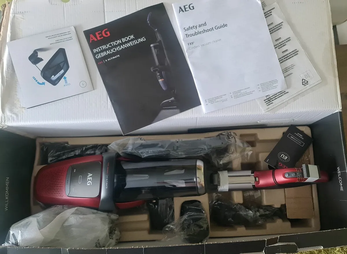 AEG FX9 X Ultimate – Cordless Vacuum Cleaner - Image 2