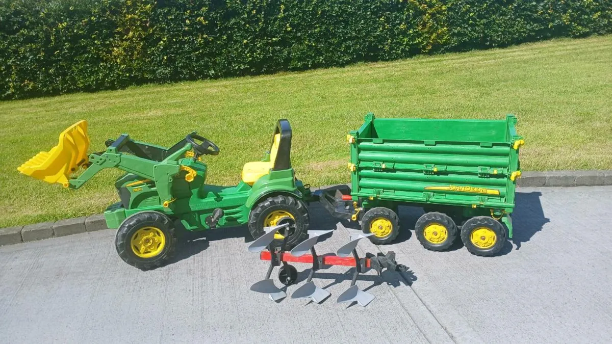 Kids Rolly toy tractor & accessories