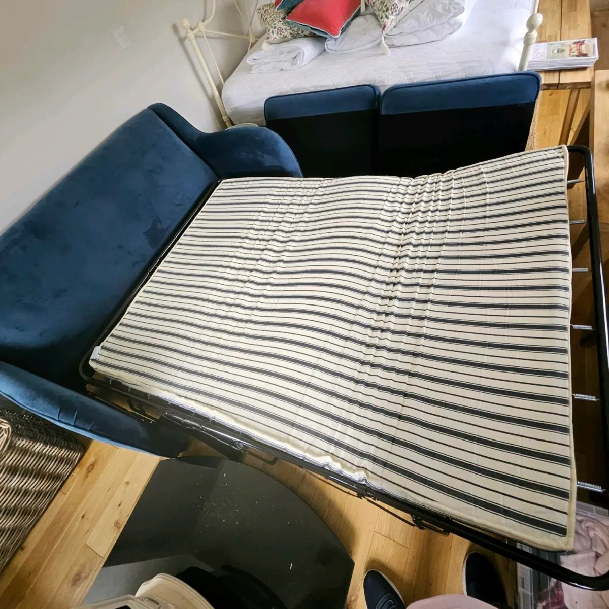 Sofa bed - Image 2