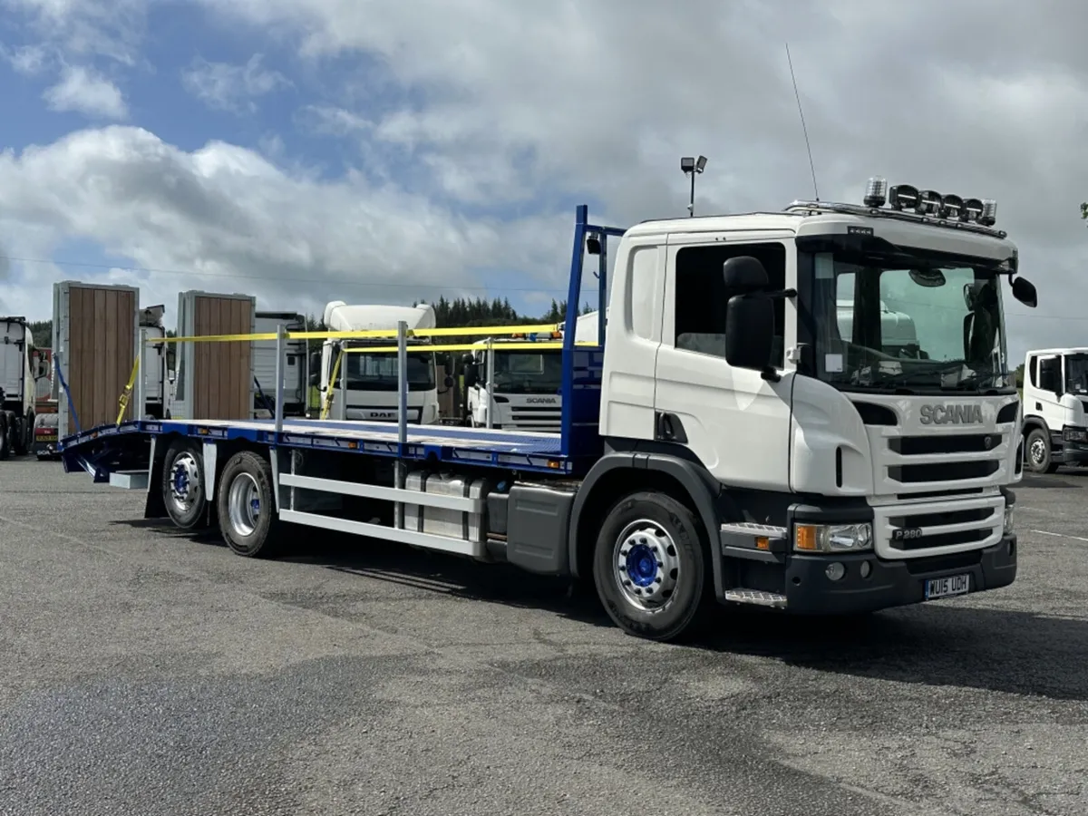 2015 (15) SCANIA P280 6X2 REARLIFT BEAVERTAIL - Image 1