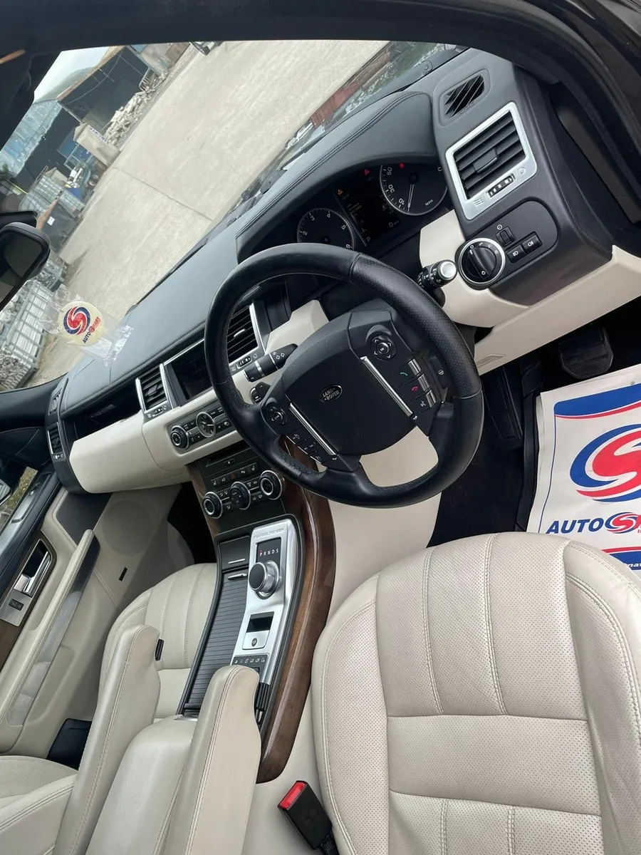 Land Rover Range Rover Sport 2013 - Image 2