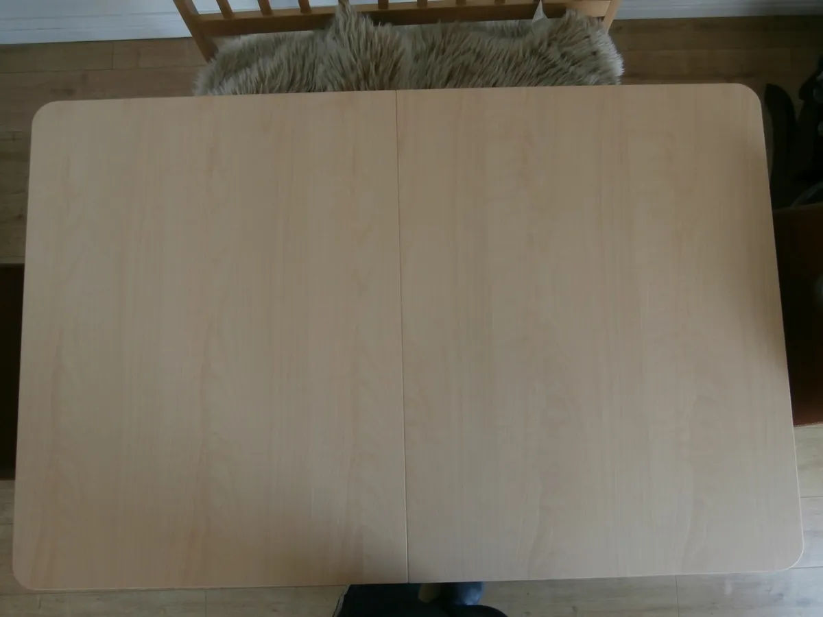 Kitchen Table (extendable) - Image 2