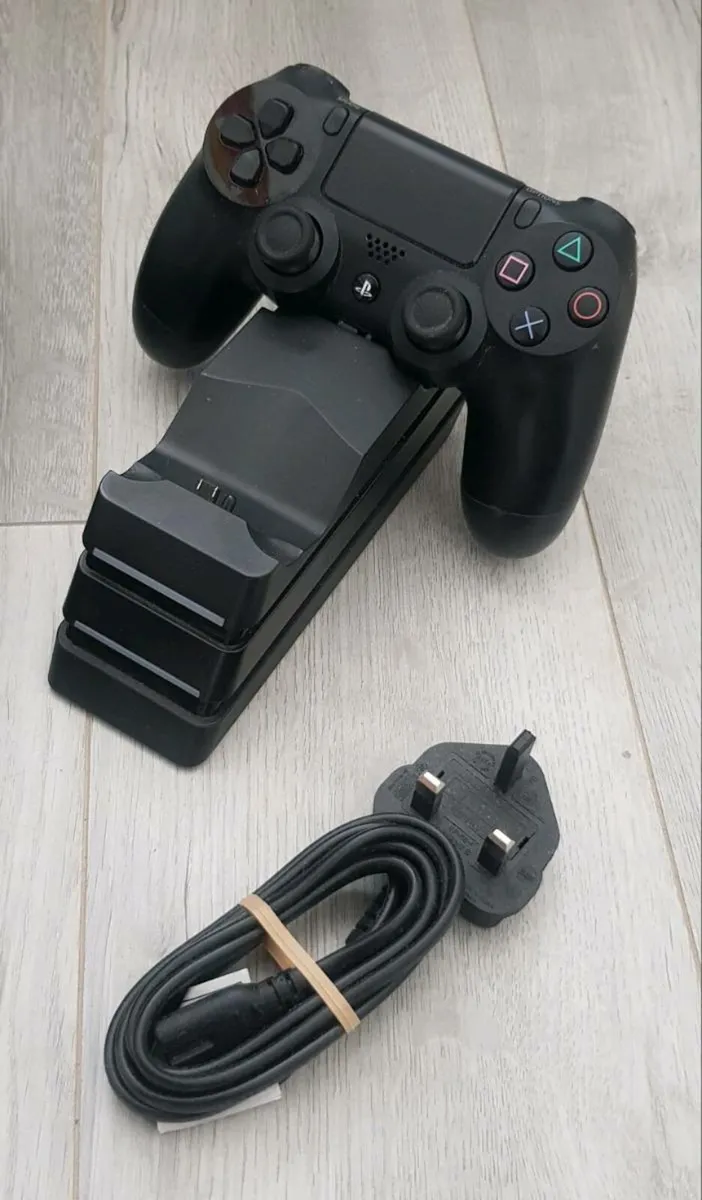 PS4 - Image 2