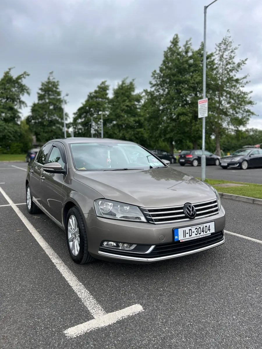 Volkswagen Passat 2011 low mileage - Image 1